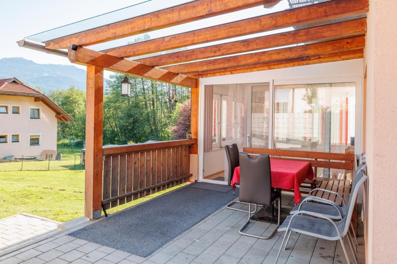 Ferienhaus Auszeit Natur フィラハ エクステリア 写真