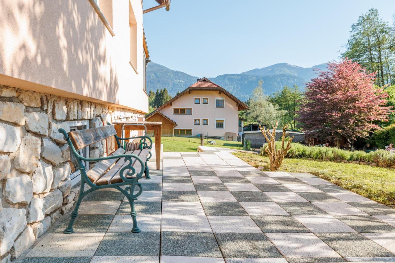 Ferienhaus Auszeit Natur フィラハ エクステリア 写真